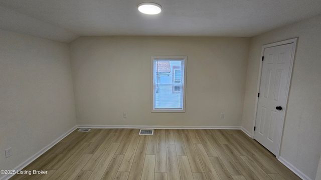 4003 W Market St, Louisville, KY 40212