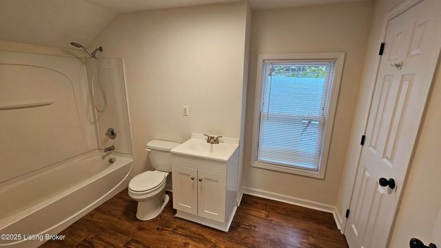 4003 W Market St, Louisville, KY 40212