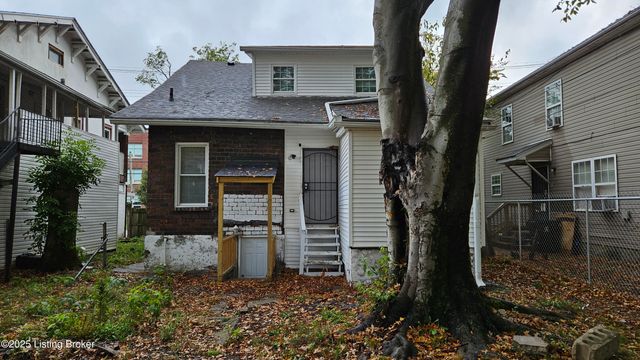 4003 W Market St, Louisville, KY 40212