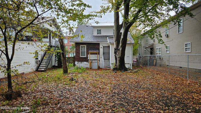 4003 W Market St, Louisville, KY 40212