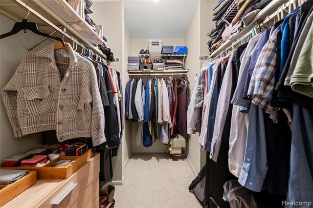 1969 Klingensmith Road, Bloomfield Hills, MI 48302