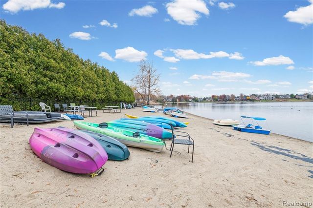 1969 Klingensmith Road, Bloomfield Hills, MI 48302