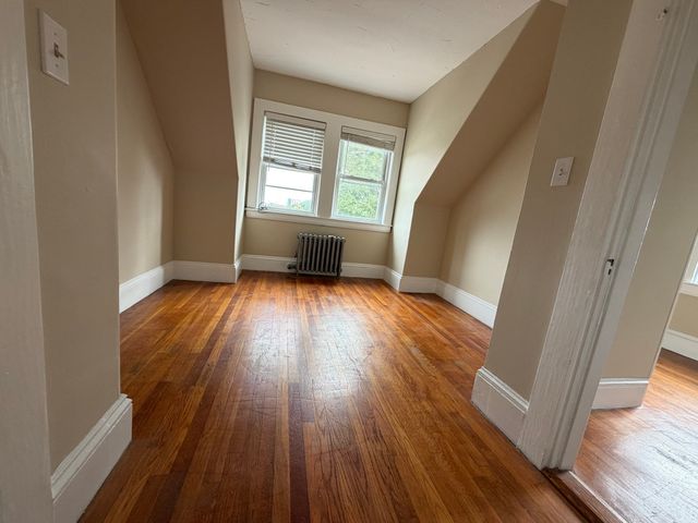253 Whitwell St 2L, Quincy, MA 02169