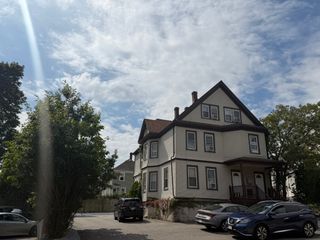 253 Whitwell St 2L, Quincy, MA 02169