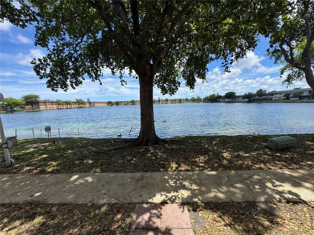 270 NE 191st Street 108, Miami, FL 33179