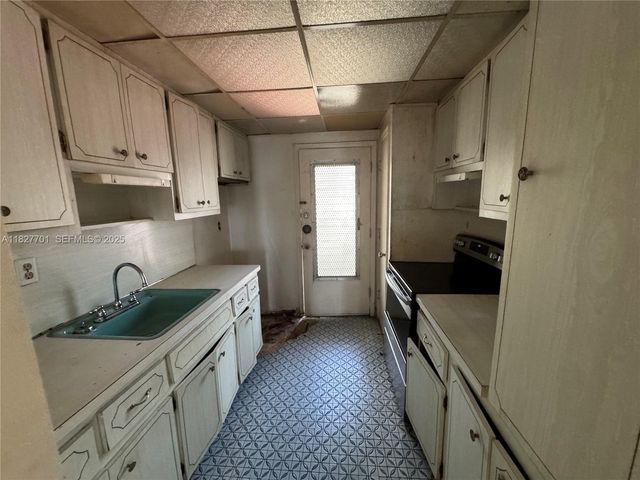 270 NE 191st Street 108, Miami, FL 33179