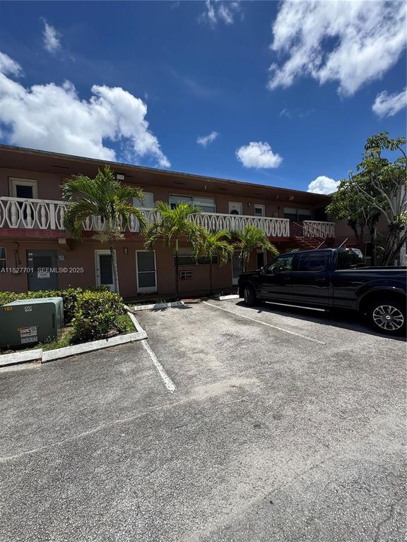 270 NE 191st Street 108, Miami, FL 33179