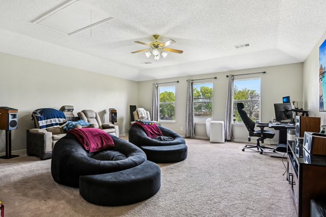 920 Mason Lane, Waxahachie, TX 75167