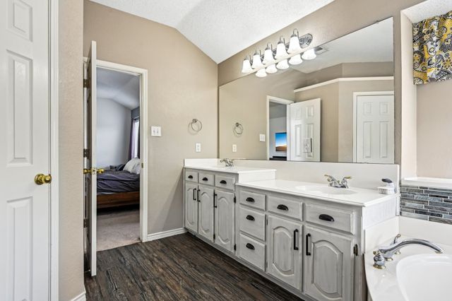920 Mason Lane, Waxahachie, TX 75167