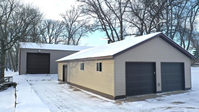 17395 State Highway 114, Starbuck, MN 56381