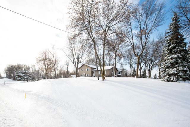 17395 State Highway 114, Starbuck, MN 56381