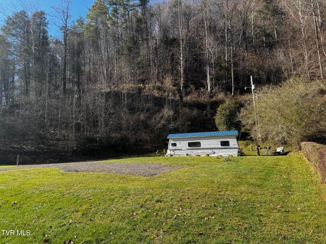 4264 Old Asheville Highway, Flag Pond, TN 37657