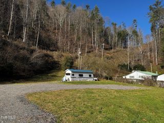 4264 Old Asheville Highway, Flag Pond, TN 37657