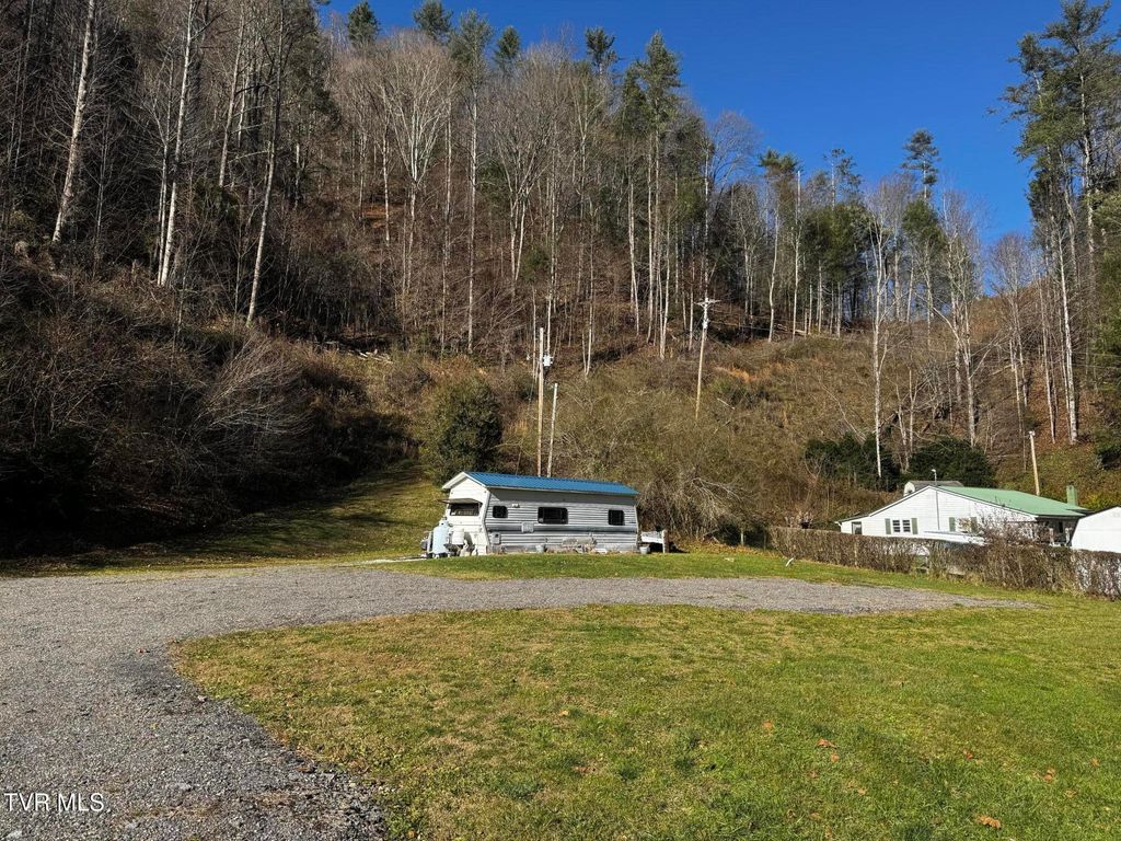 4264 Old Asheville Highway, Flag Pond, TN 37657