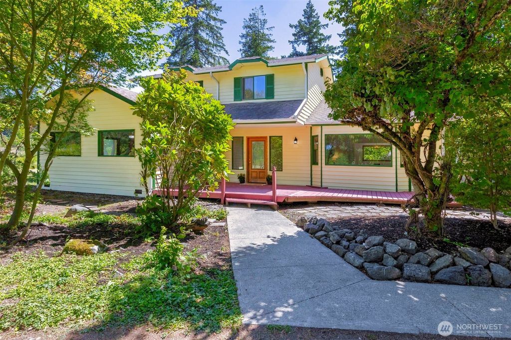125 NE Erickson Lane, Poulsbo, WA 98370