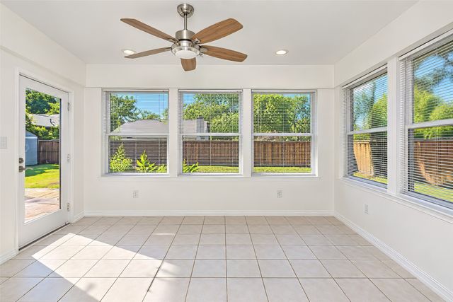 2941 Cresthaven Drive, Grapevine, TX 76051