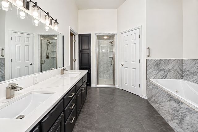 2941 Cresthaven Drive, Grapevine, TX 76051