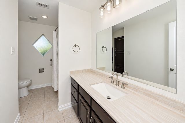 2941 Cresthaven Drive, Grapevine, TX 76051