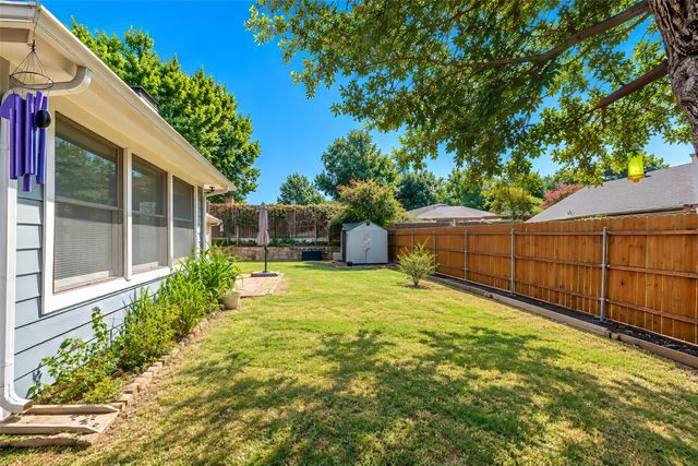2941 Cresthaven Drive, Grapevine, TX 76051