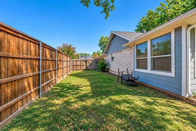 2941 Cresthaven Drive, Grapevine, TX 76051