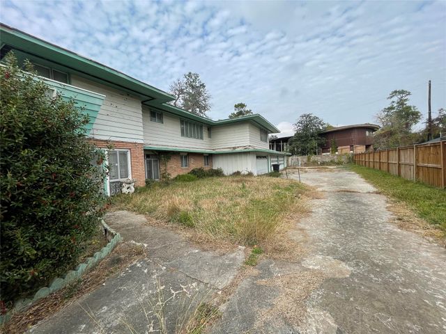 3405 N Macgregor Way, Houston, TX 77004