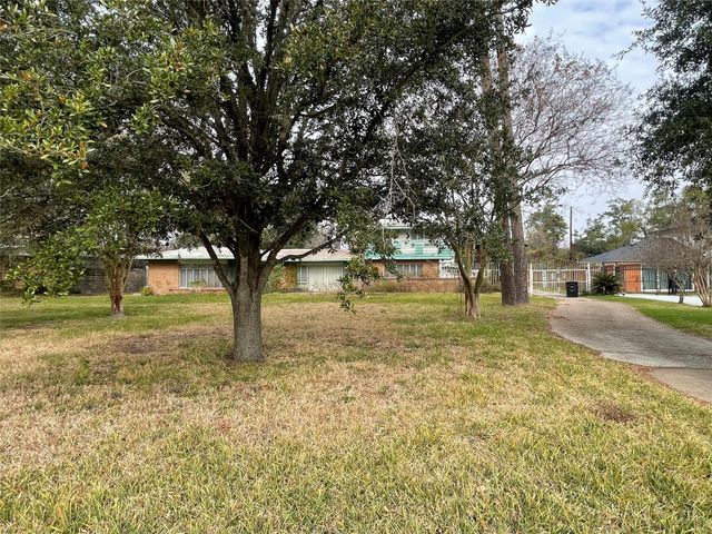 3405 N Macgregor Way, Houston, TX 77004