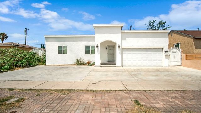 7945 Woodman Avenue, Panorama City, CA 91402