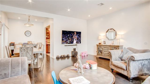 7945 Woodman Avenue, Panorama City, CA 91402