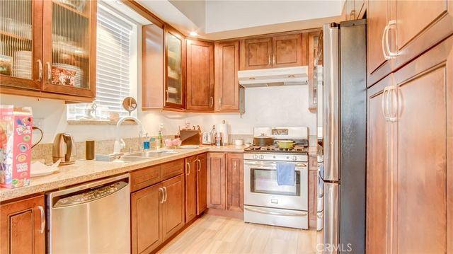 7945 Woodman Avenue, Panorama City, CA 91402