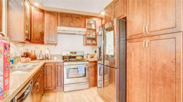 7945 Woodman Avenue, Panorama City, CA 91402