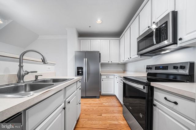 42260 BLACK ROCK TER, Aldie, VA 20105