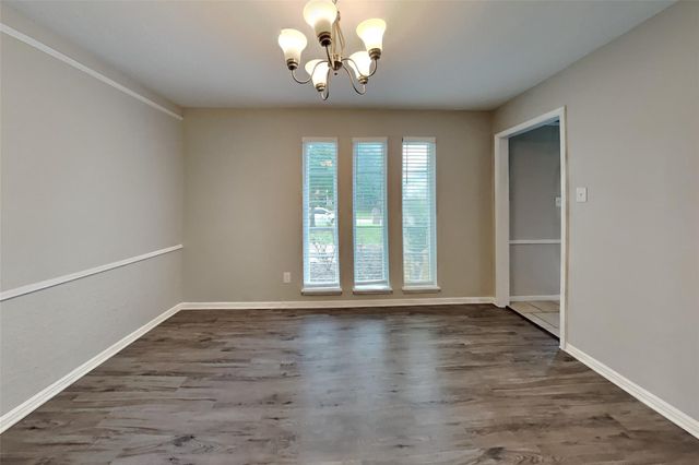 8110 Renmark Lane, Houston, TX 77070