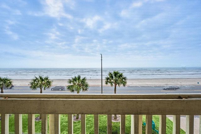 7000 Seawall Boulevard 1038, Galveston, TX 77551