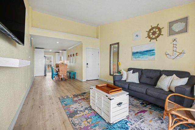 7000 Seawall Boulevard 1038, Galveston, TX 77551