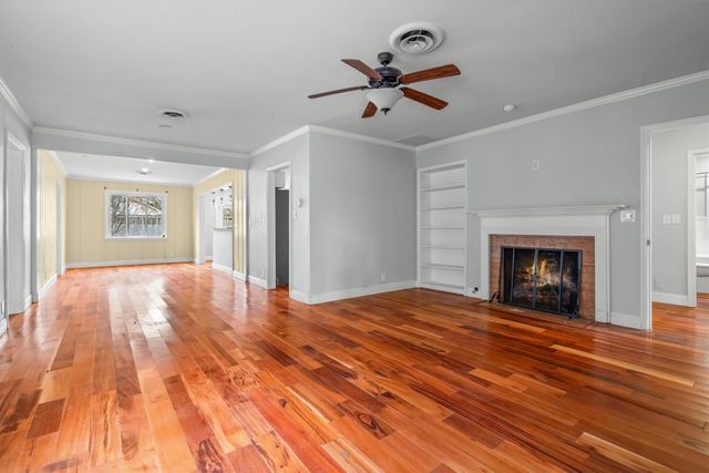 6308 Kenwick Avenue, Fort Worth, TX 76116