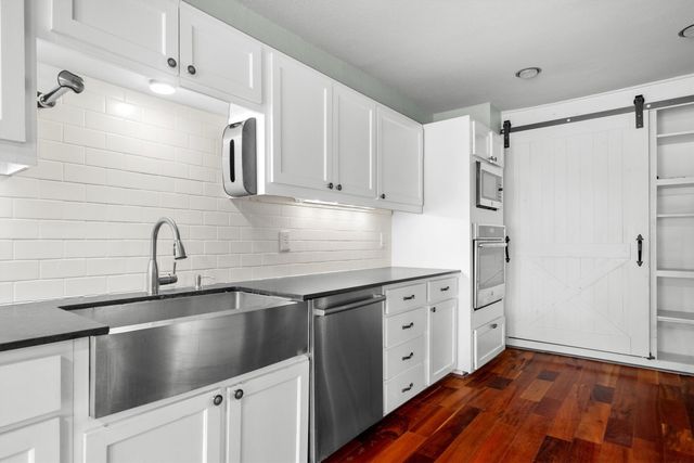 6308 Kenwick Avenue, Fort Worth, TX 76116