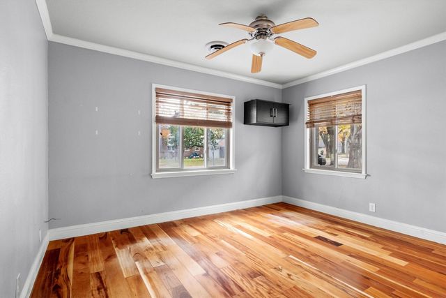 6308 Kenwick Avenue, Fort Worth, TX 76116