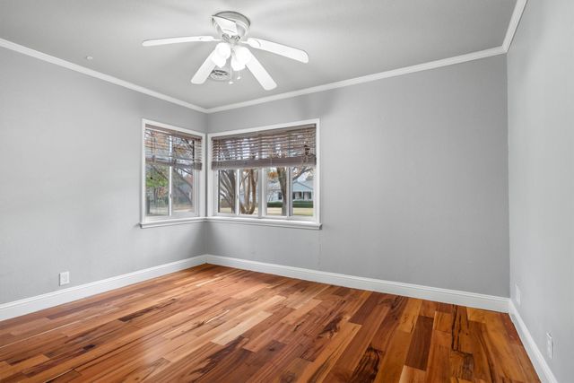 6308 Kenwick Avenue, Fort Worth, TX 76116