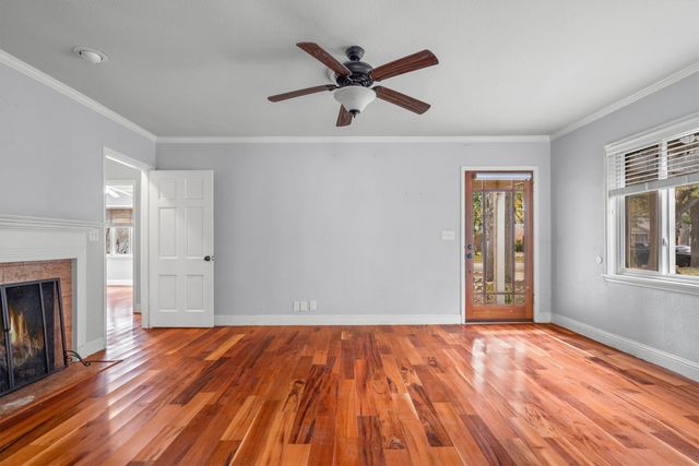 6308 Kenwick Avenue, Fort Worth, TX 76116