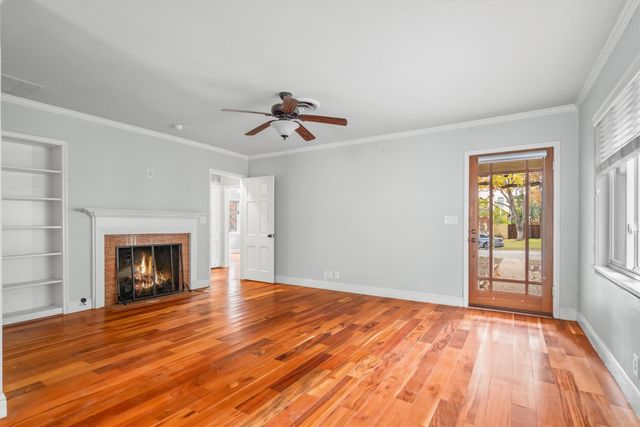 6308 Kenwick Avenue, Fort Worth, TX 76116