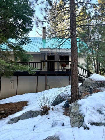 57148 Kramer Drive, Springville, CA 93265