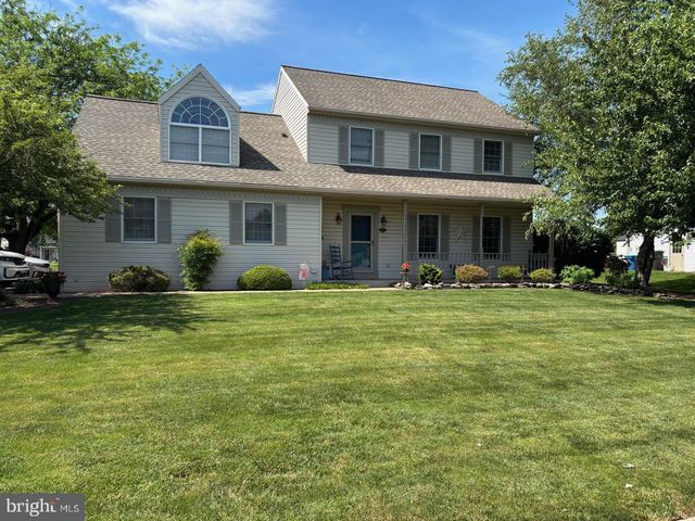 3851 STERLING WAY, Columbia, PA 17512
