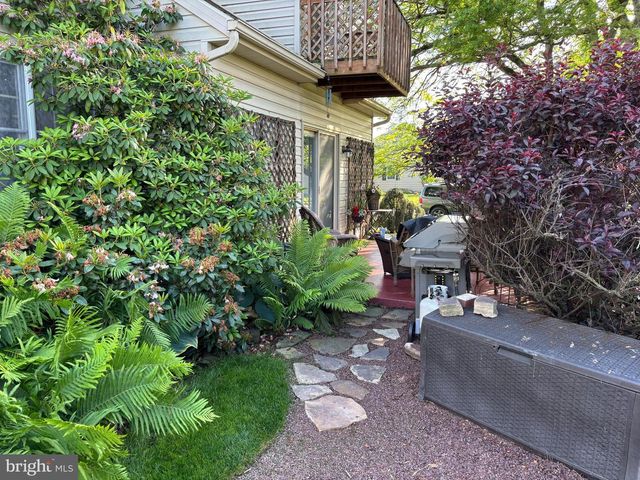 3851 STERLING WAY, Columbia, PA 17512