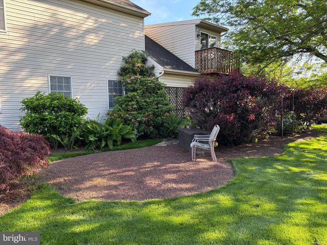 3851 STERLING WAY, Columbia, PA 17512