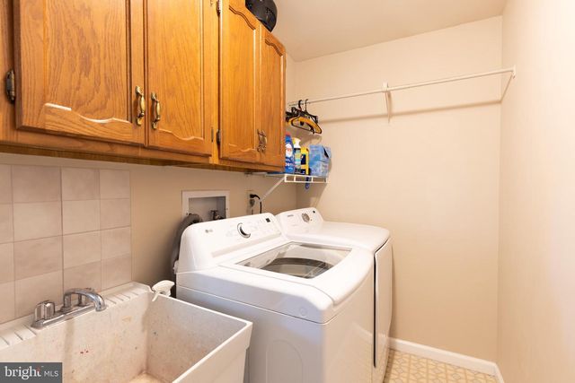 3851 STERLING WAY, Columbia, PA 17512