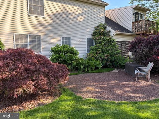 3851 STERLING WAY, Columbia, PA 17512