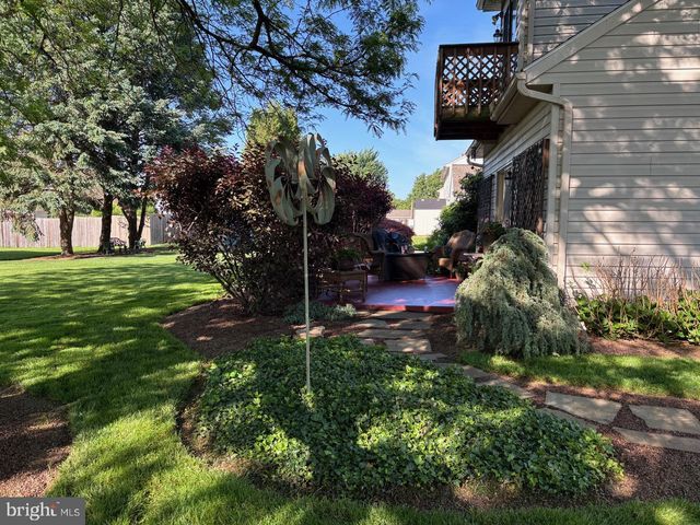 3851 STERLING WAY, Columbia, PA 17512