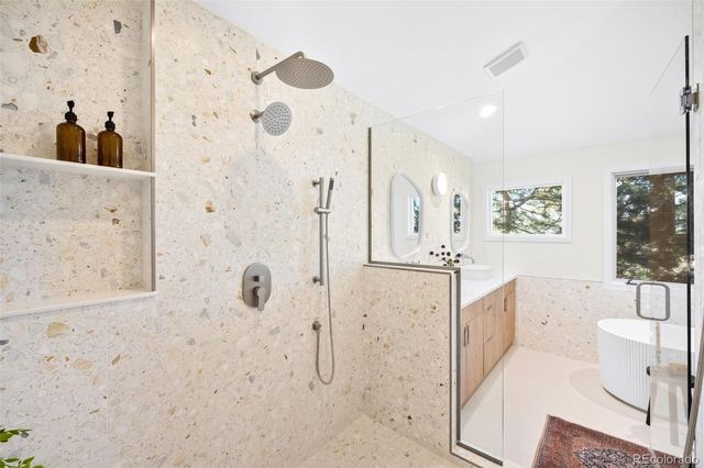 11673 E Berry Avenue, Englewood, CO 80111