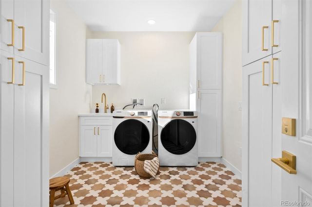 11673 E Berry Avenue, Englewood, CO 80111