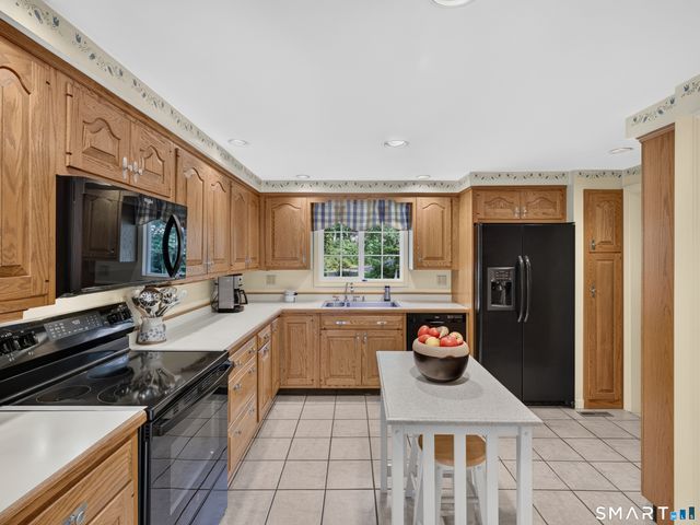55 Kelseytown Road, Clinton, CT 06413